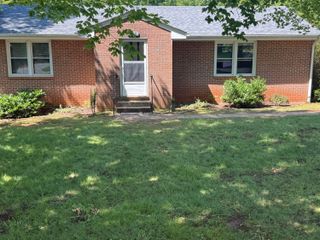 1656 Shady Knoll AVE, Bedford, VA 24523