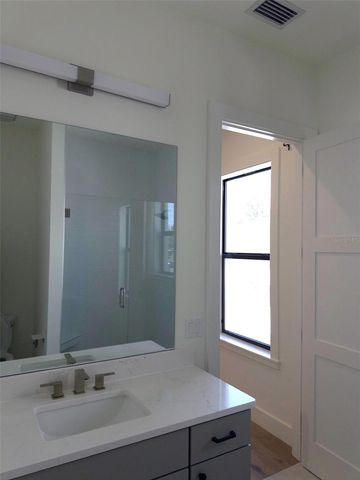 5104 W EVELYN DRIVE, Tampa, FL 33609