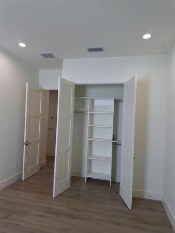 5104 W EVELYN DRIVE, Tampa, FL 33609