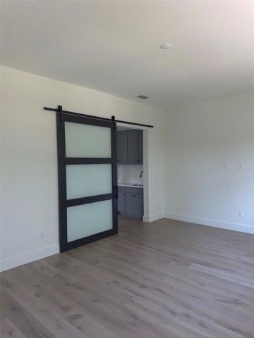 5104 W EVELYN DRIVE, Tampa, FL 33609