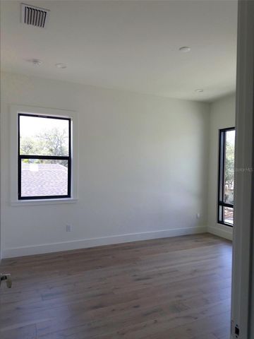 5104 W EVELYN DRIVE, Tampa, FL 33609