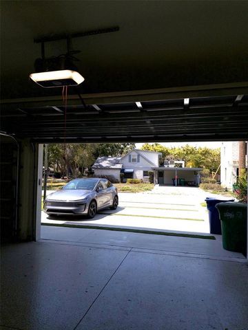 5104 W EVELYN DRIVE, Tampa, FL 33609
