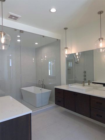 5104 W EVELYN DRIVE, Tampa, FL 33609