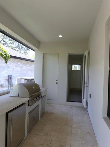 5104 W EVELYN DRIVE, Tampa, FL 33609