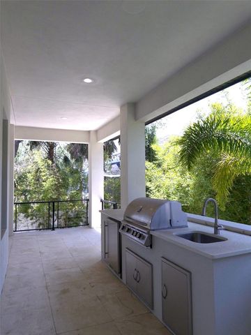 5104 W EVELYN DRIVE, Tampa, FL 33609