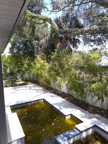 5104 W EVELYN DRIVE, Tampa, FL 33609