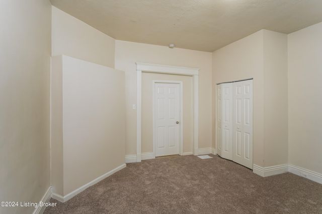 2715 Garland Ave, Louisville, KY 40211