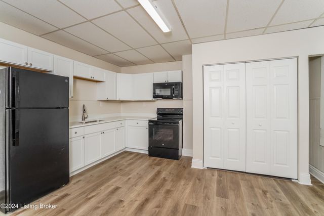 2715 Garland Ave, Louisville, KY 40211