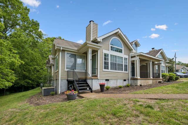 129 Cherry Hill Dr Apt 16C, Hendersonville, TN 37075