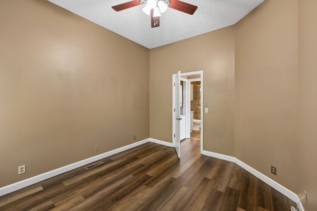 129 Cherry Hill Dr Apt 16C, Hendersonville, TN 37075