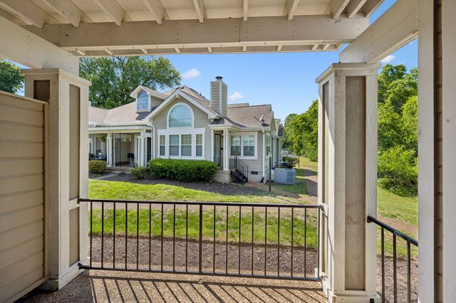 129 Cherry Hill Dr Apt 16C, Hendersonville, TN 37075