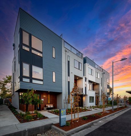 100 Koa Court, Palo Alto, CA 94306