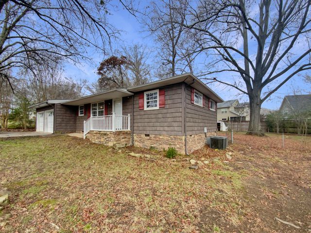 8323 Oak Drive, Chattanooga, TN 37421