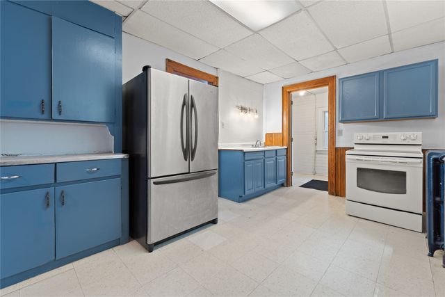 2205 WAYNE Street, Erie, PA 16503