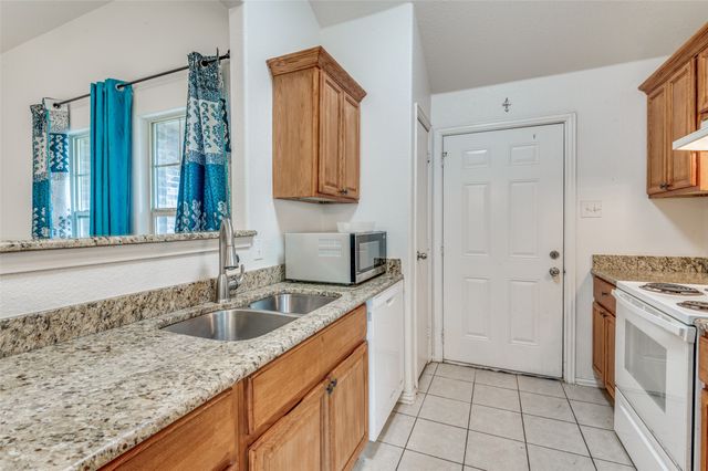 1939 Naira Drive, Dallas, TX 75217