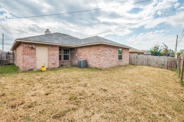 1939 Naira Drive, Dallas, TX 75217