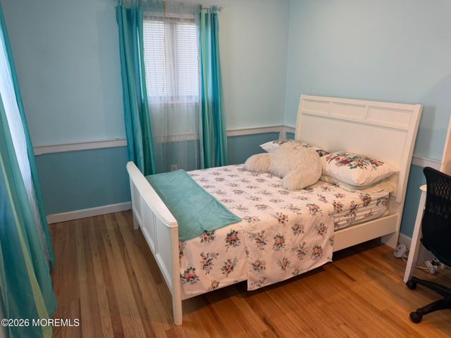 652 Holly Lane, North Brunswick, NJ 08902