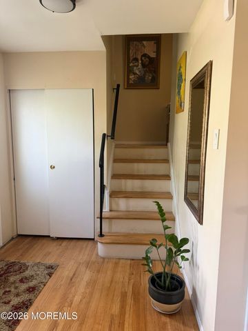 652 Holly Lane, North Brunswick, NJ 08902