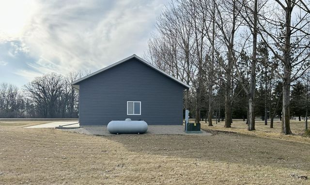 39234 335th Avenue SE, Fosston, MN 56542
