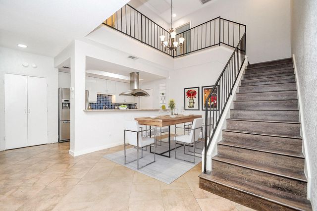 1116 Bering Drive 4, Houston, TX 77057