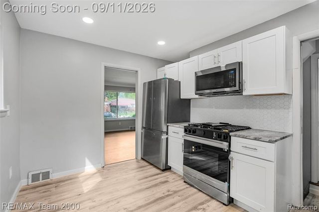 14141 Rockland Street, Redford, MI 48239