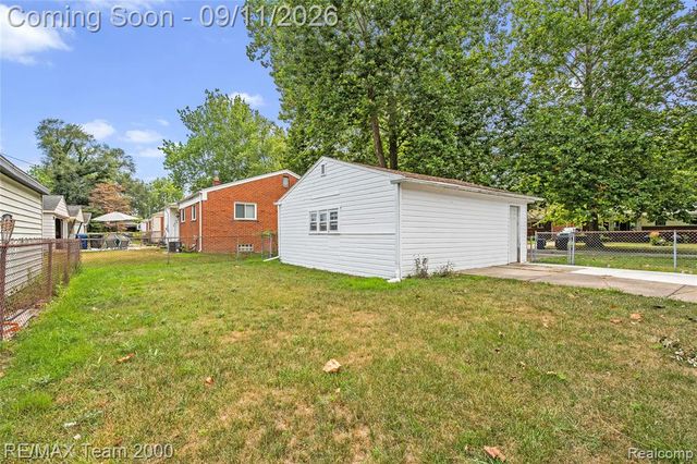 14141 Rockland Street, Redford, MI 48239