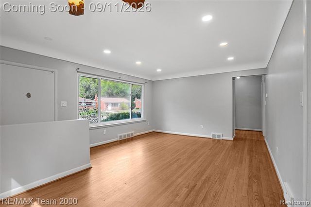 14141 Rockland Street, Redford, MI 48239