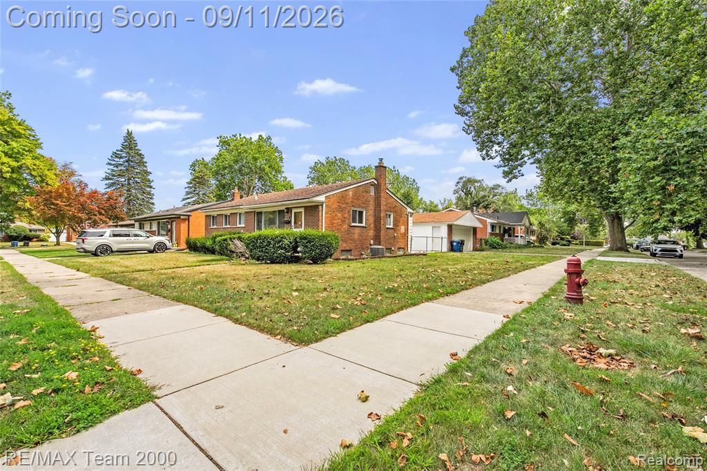 14141 Rockland Street, Redford, MI 48239
