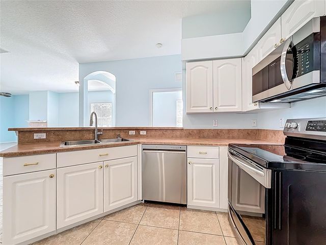 12014 TOURNAMENT VIEW AVENUE, New Port Richey, FL 34654