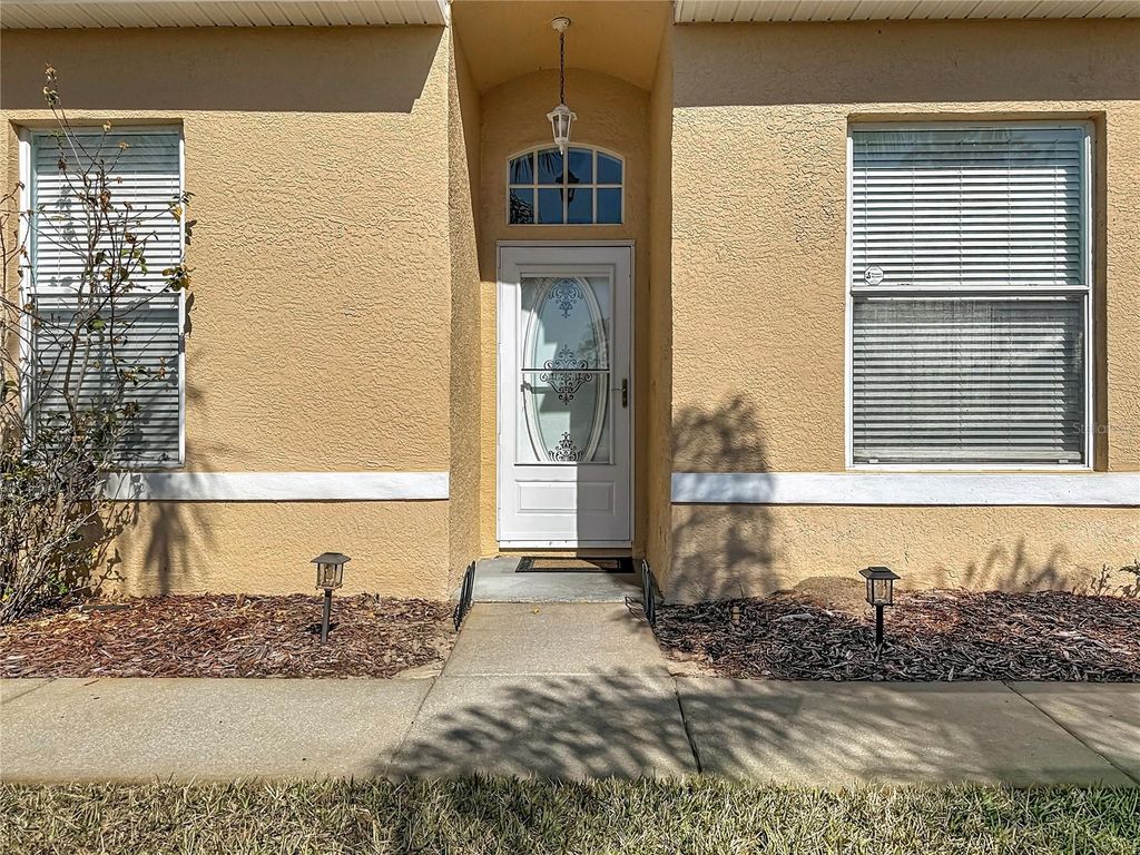 Image 14 of property listing at 12014 TOURNAMENT VIEW AVENUE, New Port Richey, FL 34654