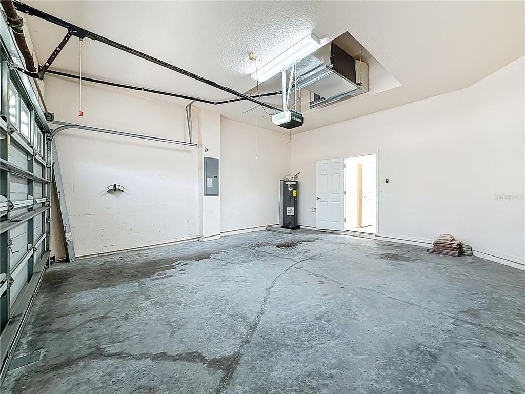 Image 54 of property listing at 12014 TOURNAMENT VIEW AVENUE, New Port Richey, FL 34654