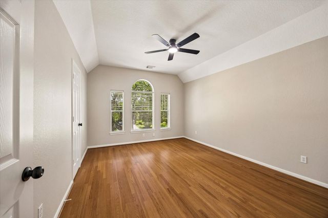 7535 Guinevere Drive, Sugar Land, TX 77479