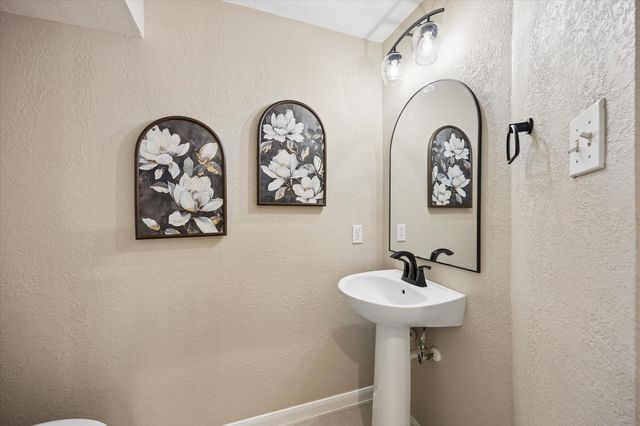 7535 Guinevere Drive, Sugar Land, TX 77479