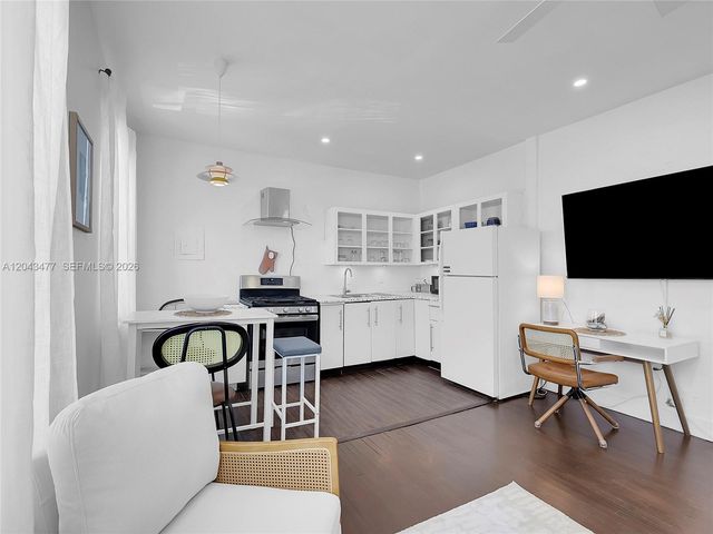 1618 Michigan Ave 25, Miami Beach, FL 33139