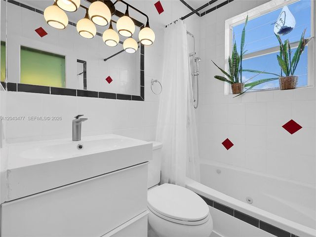 1618 Michigan Ave 25, Miami Beach, FL 33139