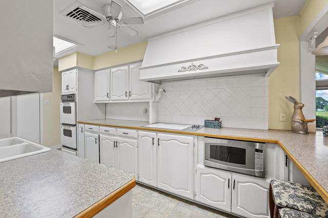 1900 S Shore Drive, Bonham, TX 75418