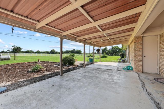 1900 S Shore Drive, Bonham, TX 75418
