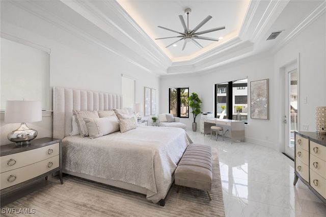 279 HERON AVE, Naples, FL 34108