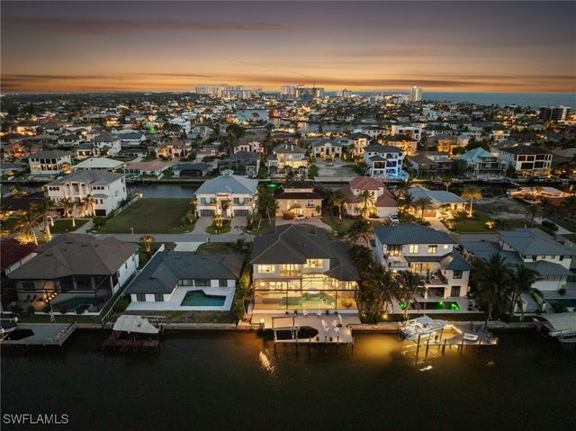 279 HERON AVE, Naples, FL 34108