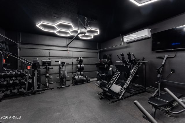 2759 W Apollo Road, Phoenix, AZ 85041