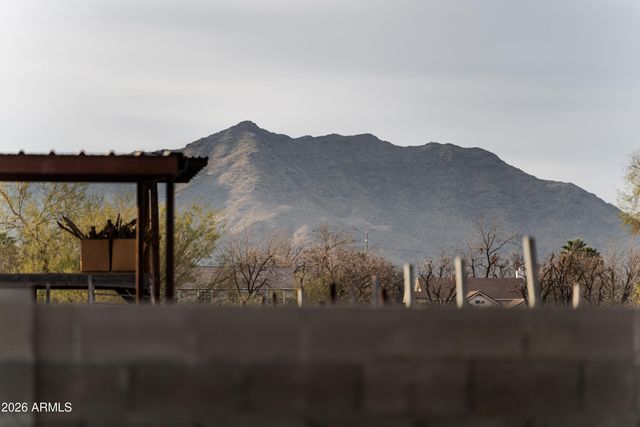 2759 W Apollo Road, Phoenix, AZ 85041