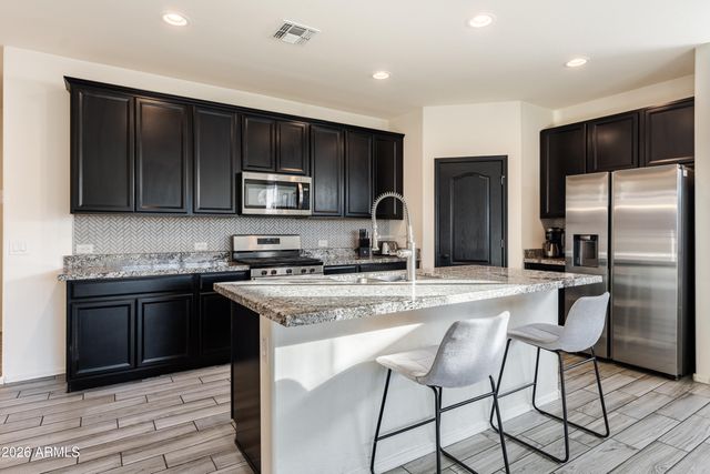 2759 W Apollo Road, Phoenix, AZ 85041