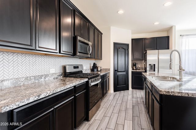 2759 W Apollo Road, Phoenix, AZ 85041