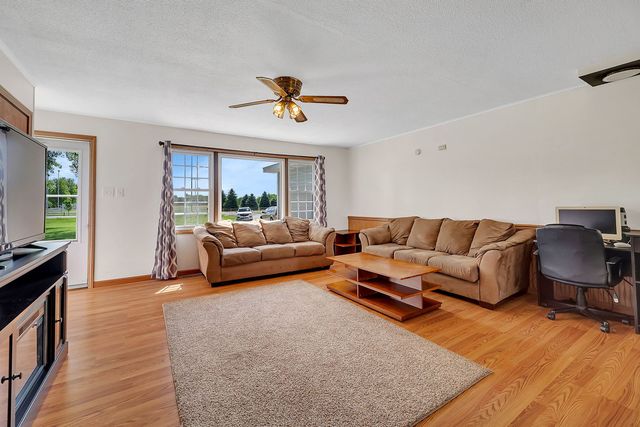 511 S Kankakee Street, Godley, IL 60407