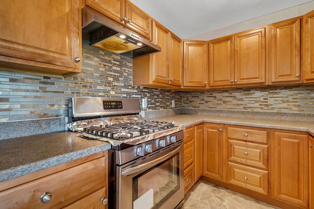 511 S Kankakee Street, Godley, IL 60407