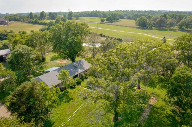 2450 Vince Road, Nicholasville, KY 40356