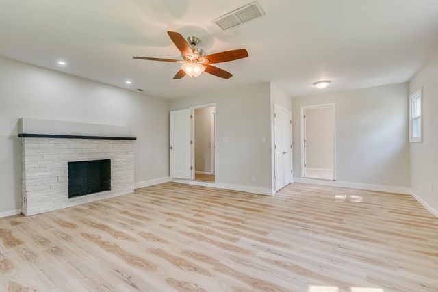 2450 Vince Road, Nicholasville, KY 40356