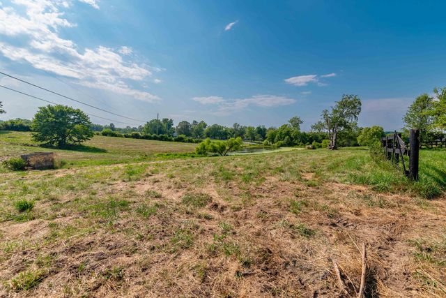 2450 Vince Road, Nicholasville, KY 40356