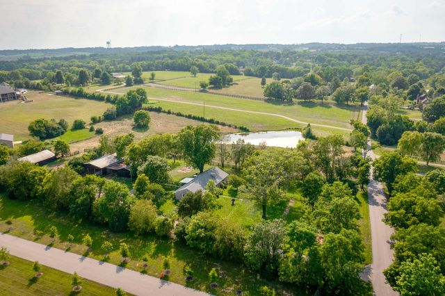 2450 Vince Road, Nicholasville, KY 40356