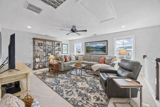 152 Calm Water Way, Summerville, SC 29486